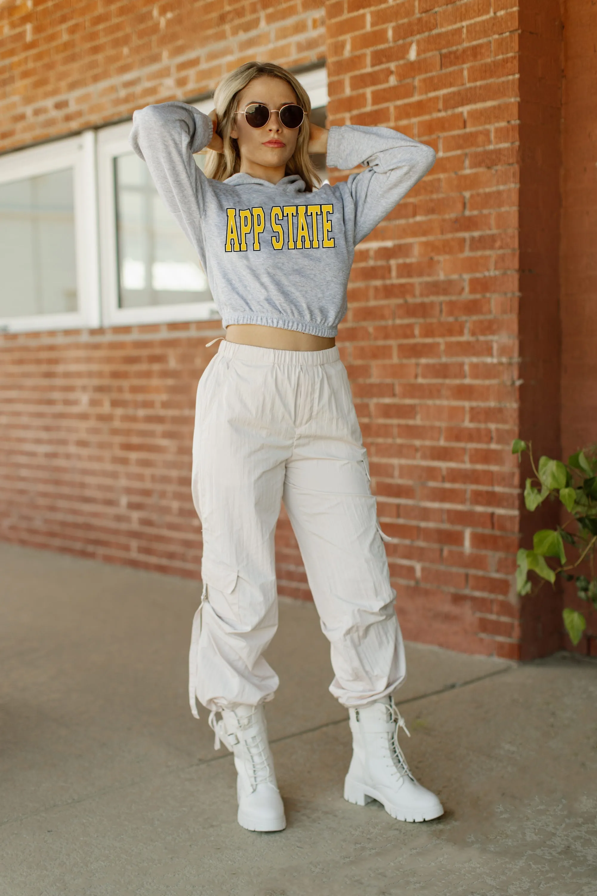 APPALACHIAN STATE MOUNTAINEERS HEADED TO VICTORY BANDED CROPPED HOODIE BY MADI PREWETT TROUTT