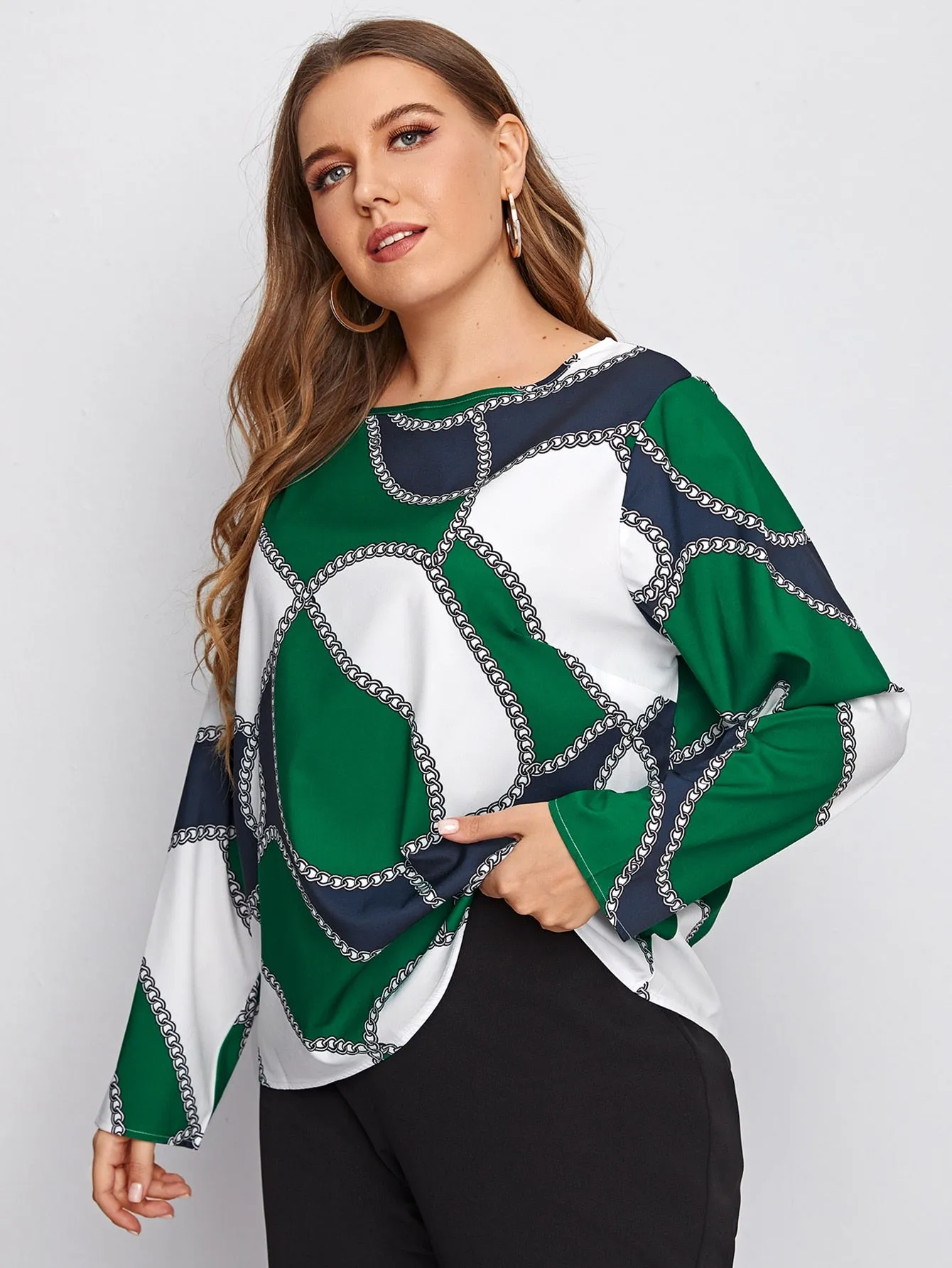 Chain Print Long Sleeve Round Neck Regular Plus Size Blouse