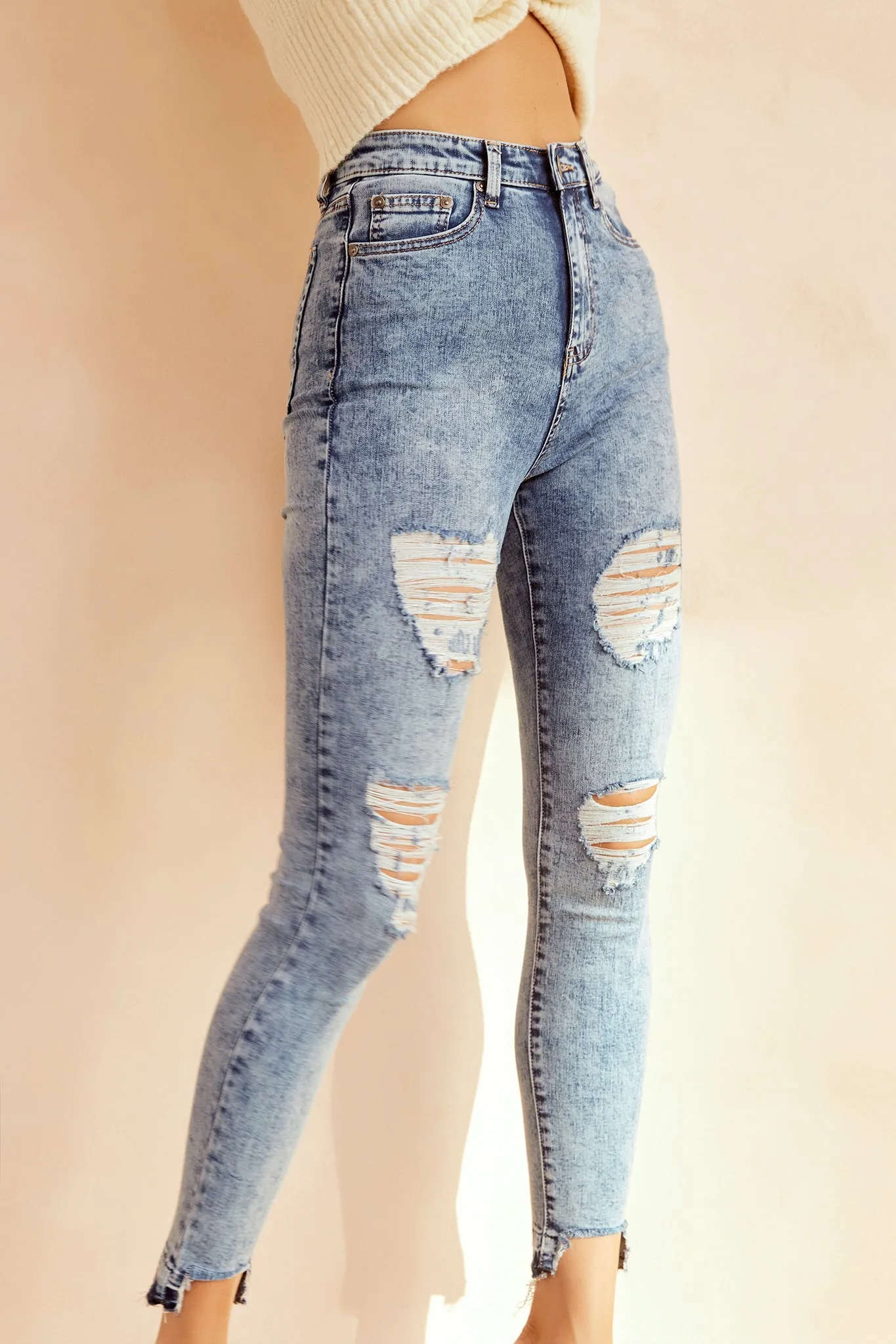 Easy Does It Crop Jeans - Washed Blue