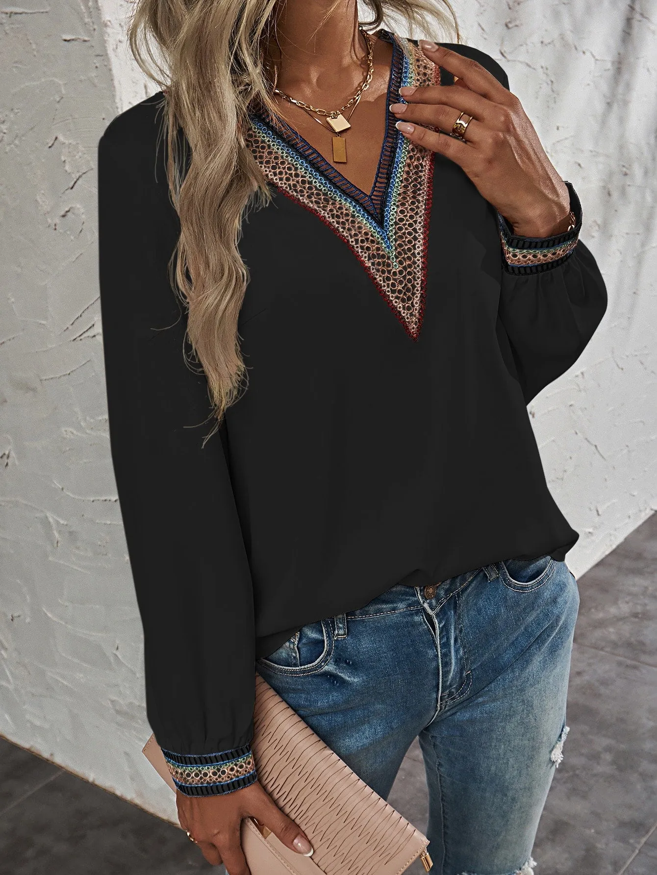 Embroidery V-Neck Blouse