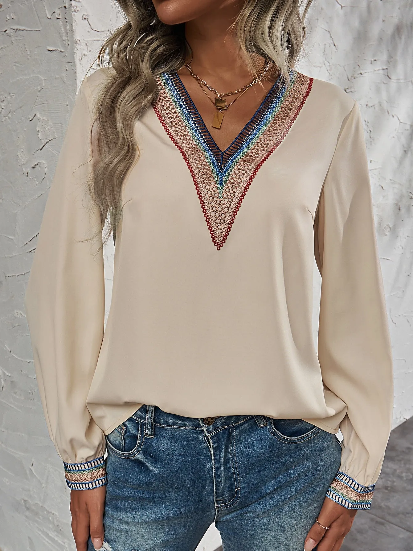 Embroidery V-Neck Blouse