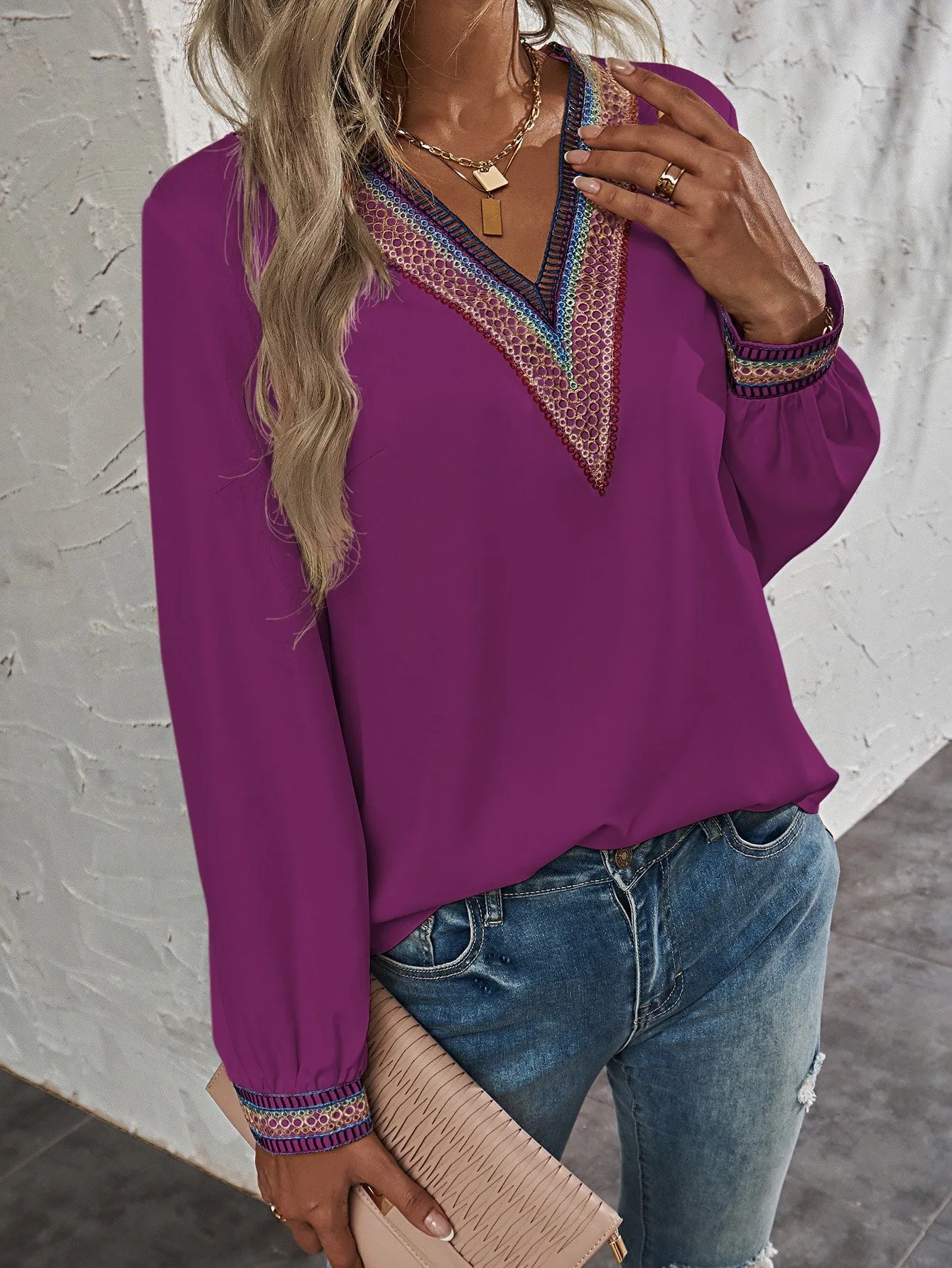 Embroidery V-Neck Blouse