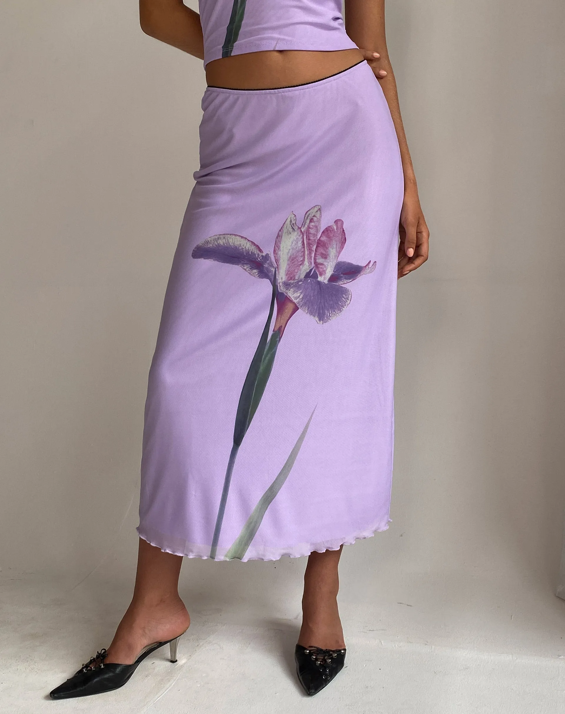 Lassie Midi Skirt in Lilac Flower Placement