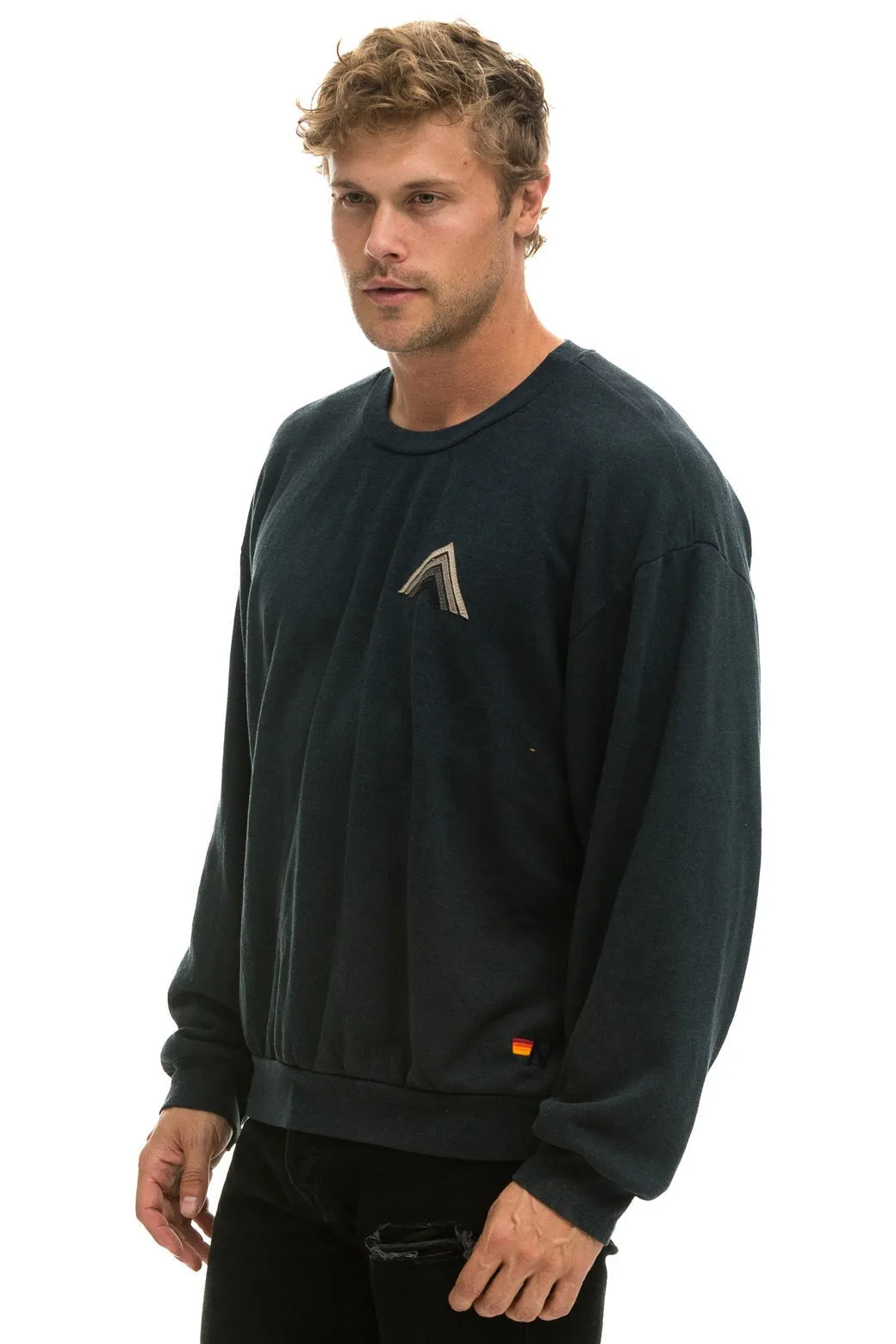 MOUNTAIN STITCH RELAXED CREW SWEATSHIRT - CHARCOAL // GREY