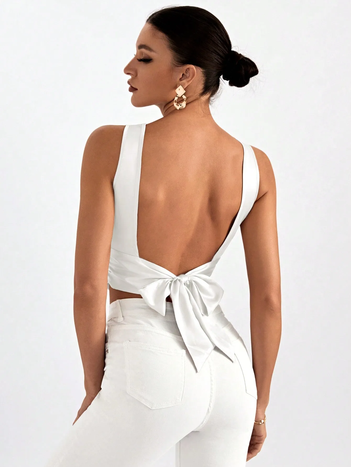 Tie Backless Crop Sleeveless Going Out Blouse