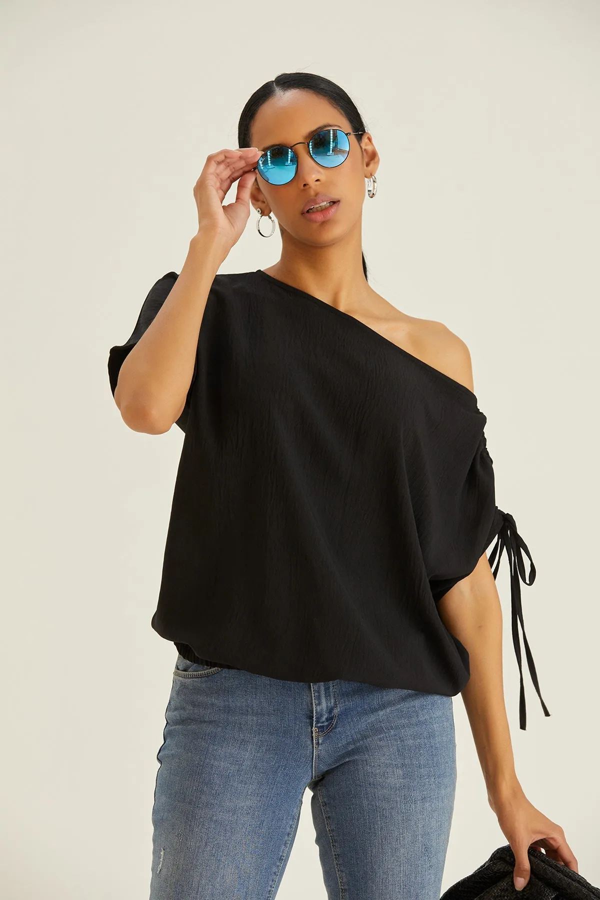 Versatile Off-Shoulder Black Oversized Top