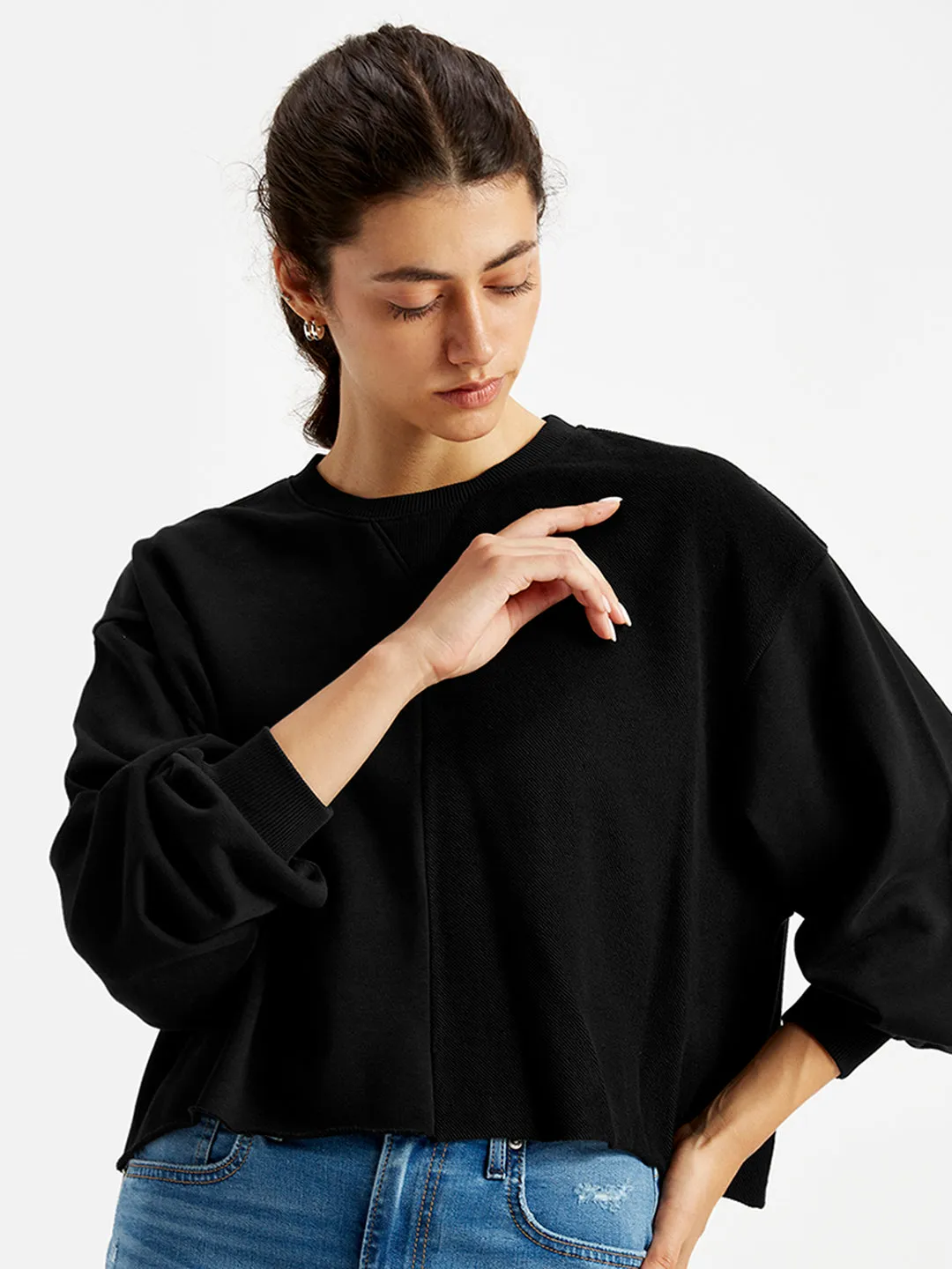 Women's Solid Black Crew Neck Sweatshirt